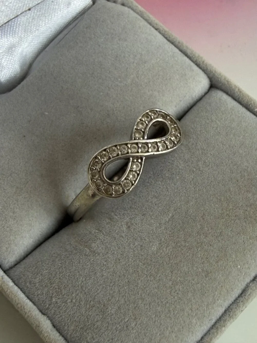 Vintage 90s 925 Silver Infinity RIng Clear Spinel Stones Size 8 3/4 - Picture 2 of 10